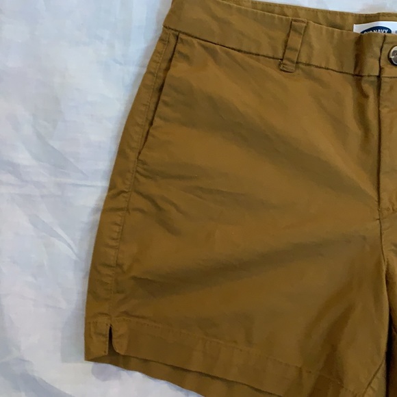 Old navy everyday shorts women’s 12 color gold mustard marigold - Picture 2 of 5